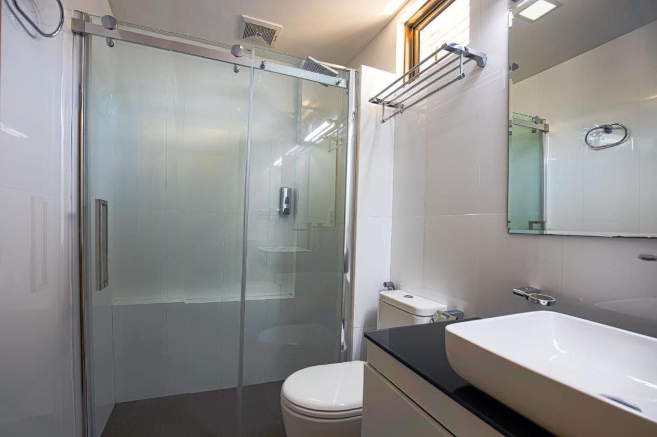 Araamview Hotel Hulhumale Bagian luar foto