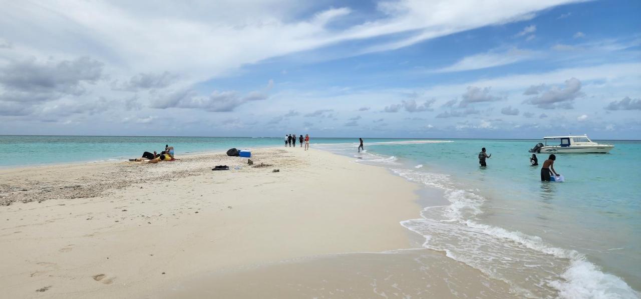 Araamview Hotel Hulhumale Bagian luar foto